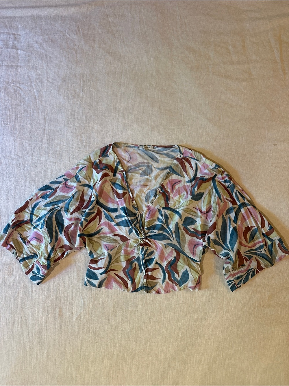 Z Supply Multicolor Leaf-Print Cropped V-Neck Top in Pink, Blue & Green